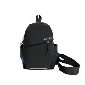 Schwarzer leichter Umhängefleck-Rucksack für Herren Outdoor Sport lässiger täglicher Weg.