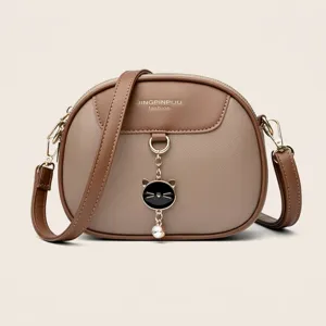 Dames PU Leer Crossbodytas Mode Drielagige Rits Schoudertas Grote Capaciteit Effen Kleur Vierkante Handtas Met Kattenhanger