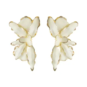 Elegant white and gold floral statement earrings, chic vacation style designer fashion jewelry for women.