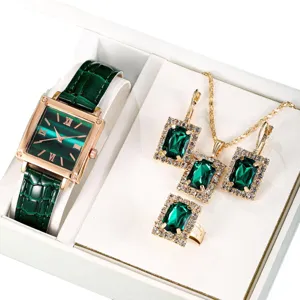 Montre quartz carrée verte élégante et parure de bijoux en cristal émeraude pour femme chic.