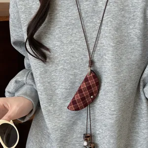 Vintage Plaid Artificial Leather Eyeglass Holder Necklace For Women Autumn Winter Anti-Lost Glasses Clip Pouch Sweater Chain Accessory