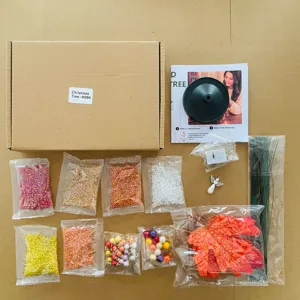 Kit de sapin de Noël en perles DIY ensemble d'artisanat fait main avec perles fils et manuel.