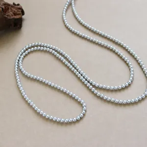Longue collier de perles gris argent elegant chaine de pull design de niche bijou de luxe