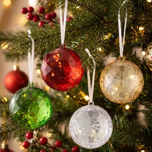 Faceted acrylic Christmas hanging ornaments, diamond-cut spherical decor for tree.
