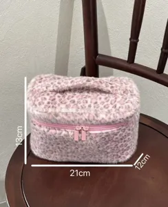 Süße rosa Leo-Muster Kosmetiktasche, flauschige große Reise Make-up Aufbewahrung Tasche.