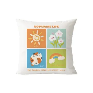 Housse de coussin esthétique à quatre grilles avec citations douces pour canapé.