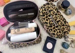 Leopardenmuster Kosmetiktasche mit grossem Fassungsvermoegen und Reisewaesche-Organizer.