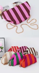 Trousse de maquillage tricotée rayée avec chaîne, pochette élastique stylée, options multicolores.