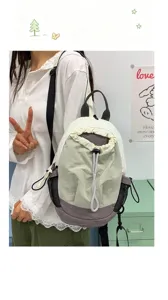 Sac à dos en nylon décontracté à blocs de couleur avec cordon et poches en filet.