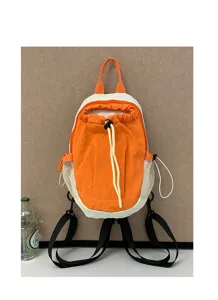 Sac à dos multifonctionnel d'extérieur orange et blanc avec cordon de serrage et poches en filet.