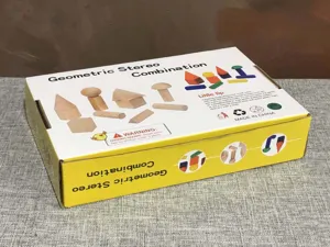Hölzerne geometrische Stereo-Kombinationsbausteine Set für Kinder frühpädagogisches Lernen.