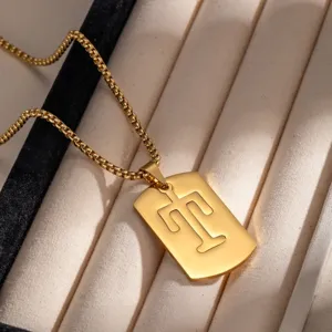 Collana con ciondolo a lettera quadrata in acciaio inossidabile dorato stile hip hop