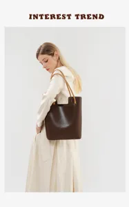 Vintage brown leather tote bag for women, large capacity casual shoulder bag and handbag.