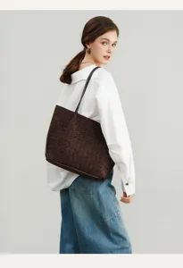 Brown woven suede tote bag for women, large capacity casual shoulder bag and handbag.