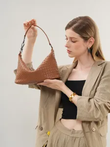 Women Genuine Leather Woven Underarm Bag Minimalist Solid Color Casual Shoulder Bag Fashion Handbag Daily Use