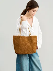 Stylish women brown suede woven tote bag large capacity casual shoulder bag for daily use.