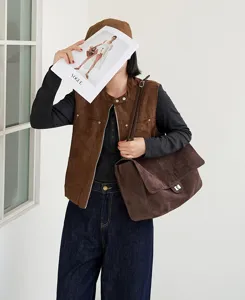Elegante braune Wildleder Schultertasche, große Kapazität Beintasche lässige Handtasche für Damen.