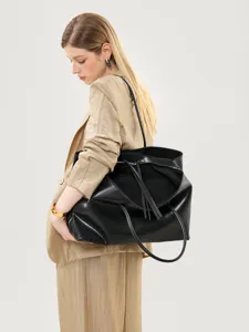 Black leather tote bag for women, large capacity minimalist shoulder bag for daily casual use.