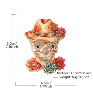 Broche fedora tête de mort strass rose Jour des Morts vue principale avec cotes claires.