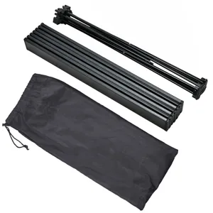 Vista detallada de los componentes de la mesa de camping de aluminio ligera portátil con tablero y bolsa.