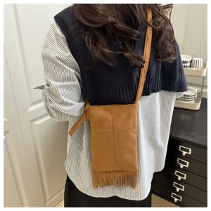 Bolso cruzado mini con flecos vintage bohemio para mujer, elegante bolso de ante para móvil.