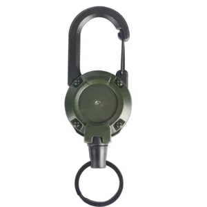 Porte-clés mousqueton tactique rétractable avec câble en acier pour le camping et la randonnée.