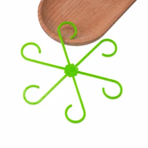 Support de tige de plante en plastique vert pour fleurs grimpantes, outil de tuteurage de jardin.
