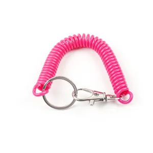 Llavero de espiral rosa con anillo de metal y mosquetón, cordón elástico portátil detalle.