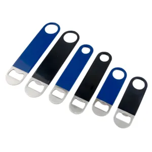 Edelstahl Flaschenöffner mit gummierter Griff, flaches Design, Detailansicht.