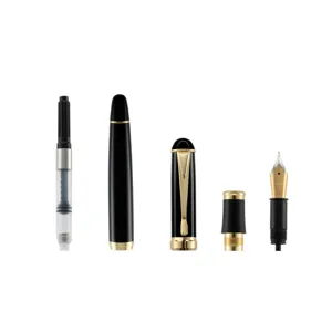 Ensemble de pièces détachées pour stylo-plume avec corps noir, bordure dorée et plume.