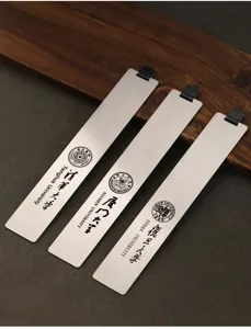 Ensemble de signets en metal avec logo d'universite pour cadeaux de bureau et d'ecole.