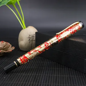 Pluma estilográfica de metal con relieve de dragón estilo chino clásico en oro y rojo para oficina