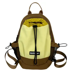 Farbangepaßter Outdoor-Rucksack, kleiner Freizeittagesrucksack mit Kordelzug für Reisen.