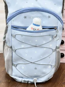 Hellblaue Sternmuster Outdoor Rucksack mit Fronttasche mit Reißverschluss und elastischen Kordeln
