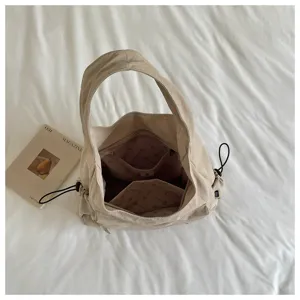 Borsa a spalla beige casual da donna, elegante borsa hobo con grande capacità.