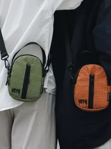 Outdoor casual nylon crossbody phone bag, stylish grid pattern, perfect for daily wear.