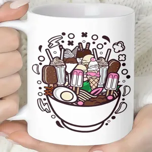 Weißer Keramikkaffeebecher mit süßer Dessertillustration, ideal für Büro und den täglichen Gebrauch.
