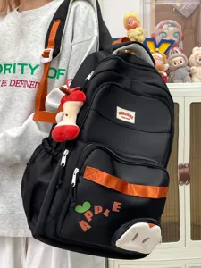 Mochila negra de gran capacidad para estudiantes con correas naranjas y diseño de manzana.