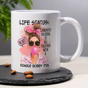 Weißer Keramik Kaffeetasse mit witzigem Cartoon Damen Motiv, ideale Tasse für das Büro.