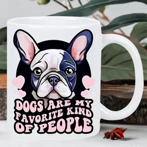 Weißer Keramik-Kaffeetasse Detail zeigt süße französische Bulldogge Grafik und Spruch.