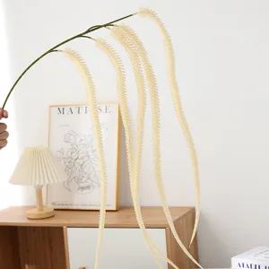Künstliche Hängeblume, weiches hängendes Design für Hochzeits-Wohnkultur und Blumenkunst.