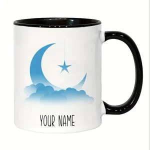 Personalisierte Keramiktasse mit Mond und Sternen,schwarzer Henkel und Rand ideal.