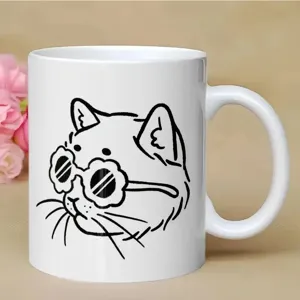 Weißer Keramik Kaffeebecher mit süßem Katzen-Strichmuster und Sonnenbrille für das Büro.