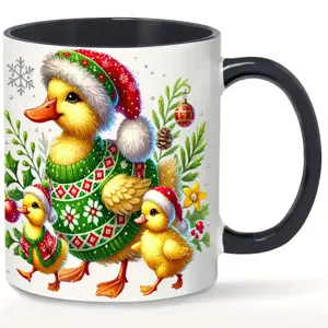 Weihnachtliche Keramiktasse mit süßem Entenmuster, schwarzem Henkel und Innenraum für das Büro.