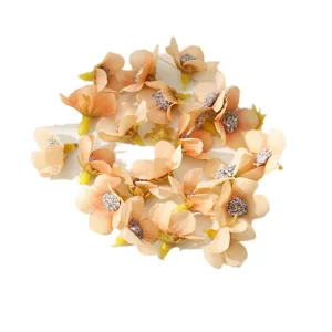 Künstliche Mini Seidenblumenköpfe für DIY Handwerk, Kleidung Dekoration und Geschenkverpackung.