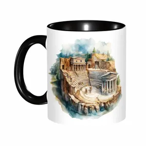 Tasse à café en céramique avec aquarelle de théâtre antique, parfaite pour le bureau.