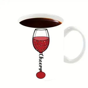 Weißer Keramik Kaffeetasse mit kreativem Weinglas Motiv, ideal für Büro und den täglichen Gebrauch.