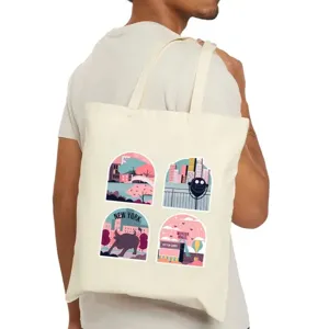 Elegante borsa tote in tela con stampe grafiche uniche di New York per uso quotidiano casual.