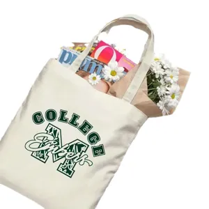Borsa shopper in tela casual con stampa college, ideale per uso quotidiano, spesa e regali.