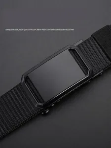 Ceinture en toile tactique pour hommes avec boucle en alliage automatique et sangle en nylon.
